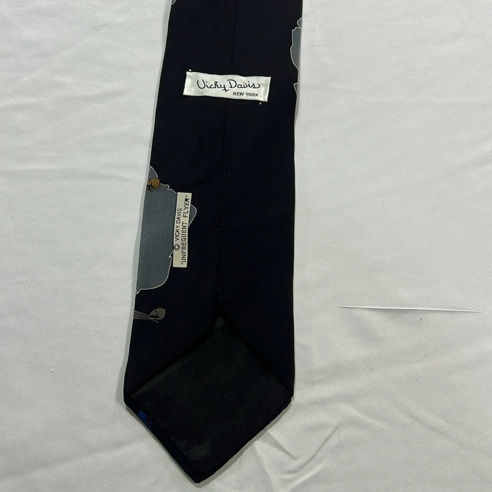 Vicky Davis 100% silk tie